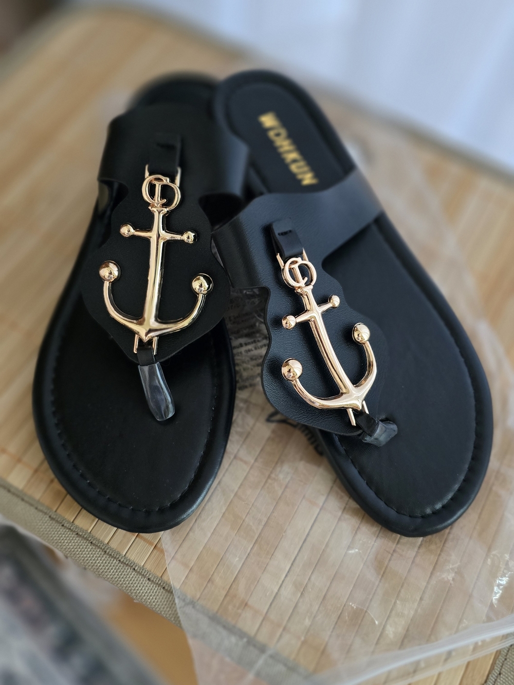 Chic,Nautical Black Anchor Sandals